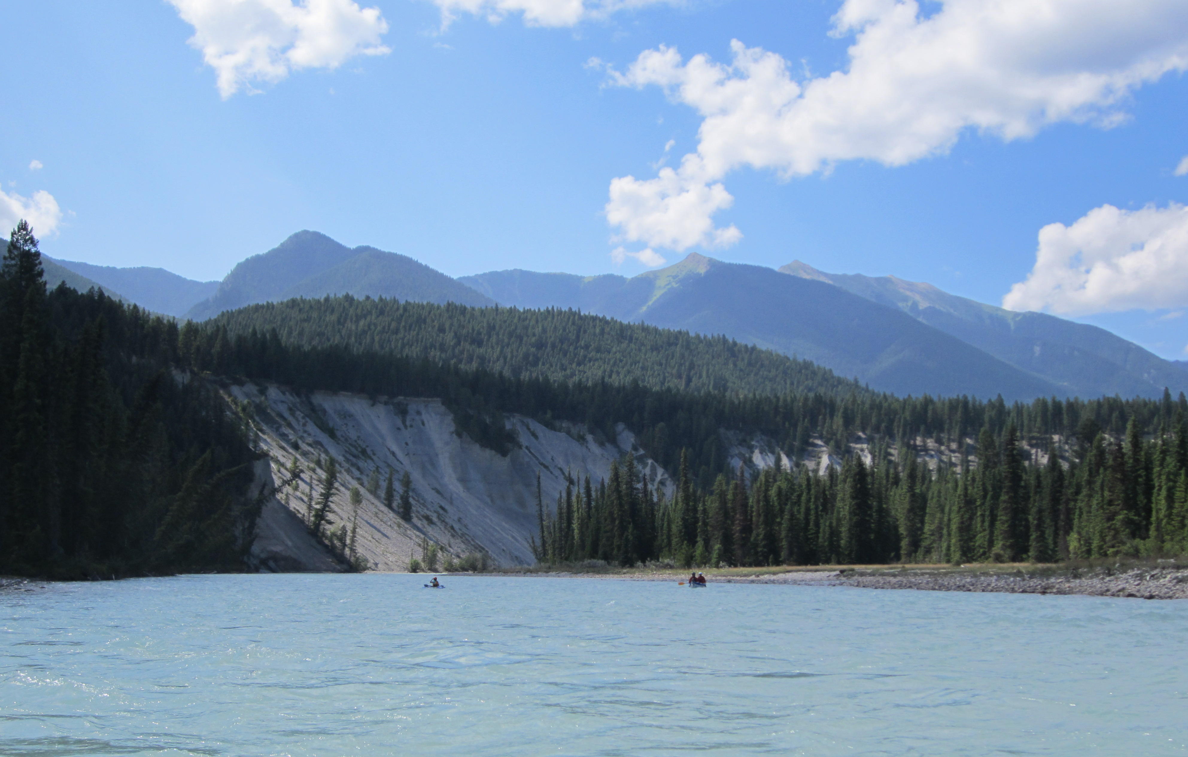 Kootenay River Canoeing One of the best River Canoeing Trips in BC!